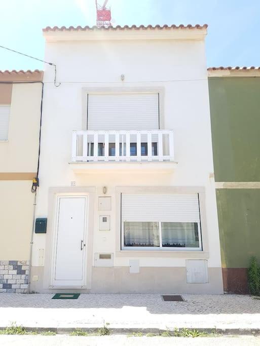 Casa De Praia Acolhedora/ Cosy Beach House Marinha das Ondas Zewnętrze zdjęcie