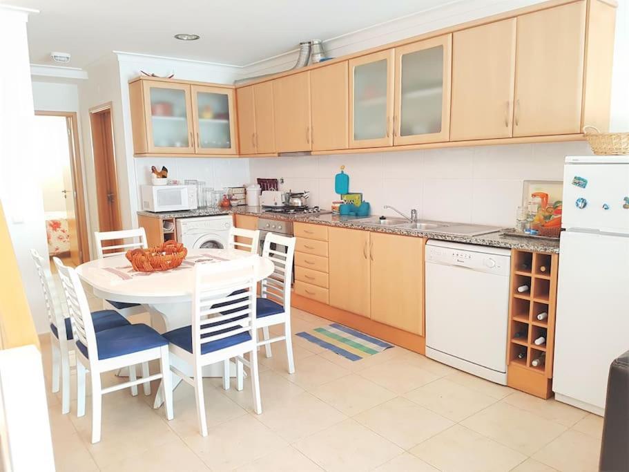 Casa De Praia Acolhedora/ Cosy Beach House Marinha das Ondas Zewnętrze zdjęcie